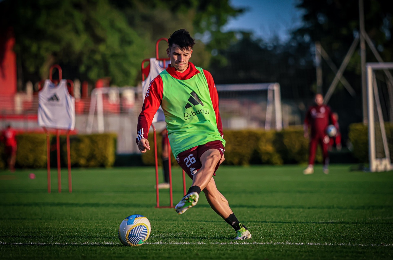 Internacional inicia treinamentos para enfrentar o Palmeiras no Brasileirão