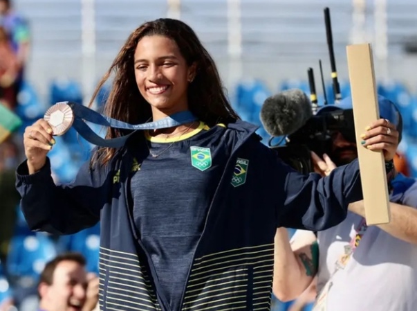 Ministério do Esporte desmente que Rayssa receba R$ 410 do Bolsa Atleta