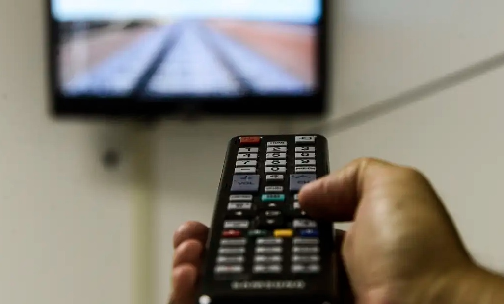 Propaganda eleitoral está liberada, mas horário em rádio e TV só começa dia 30