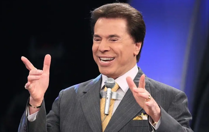 Deputados propõem prêmio e medalha em homenagem a Silvio Santos