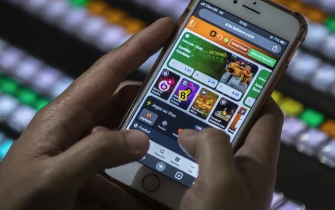 Governo arrecadará quase R$ 2 bi com outorga de bet; país pode ter 192 sites de aposta