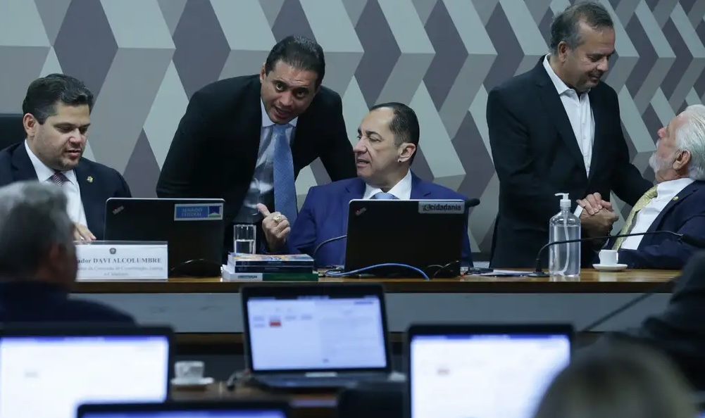 CCJ do Senado reduz prazo de inelegibilidade previsto na Ficha Limpa