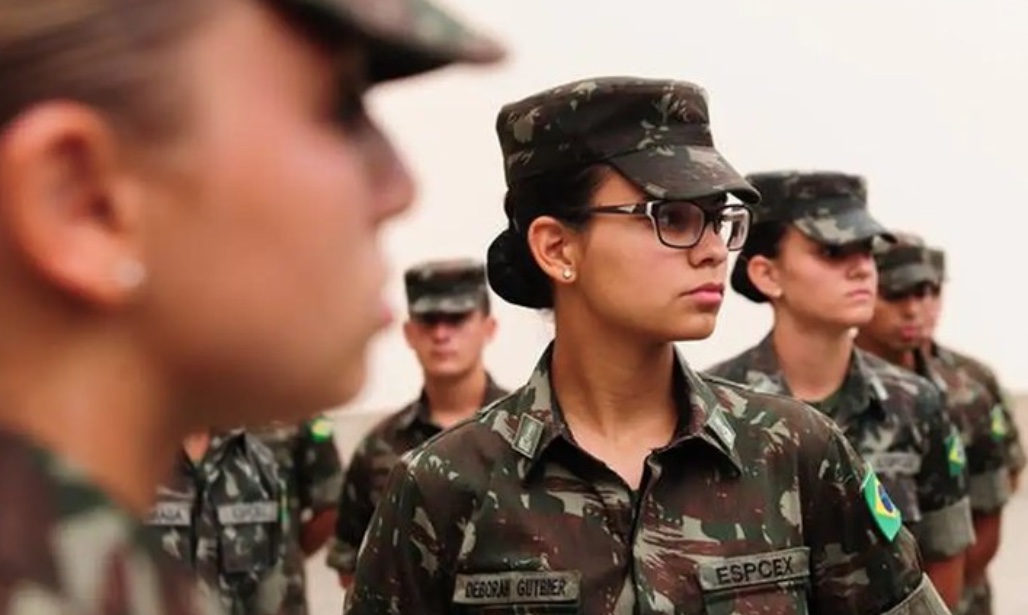 Mulheres poderão se alistar voluntariamente nas Forças Armadas; saiba mais 
