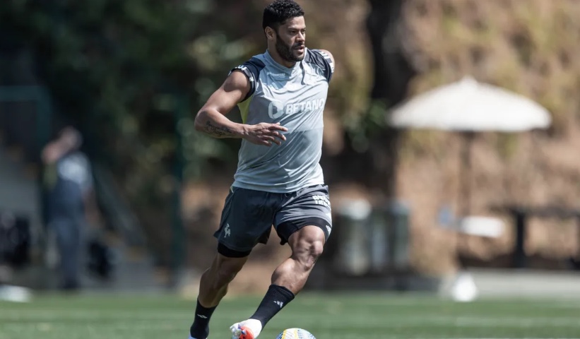 Hulk retorna ao Atlético-MG e aponta São Paulo como favorito