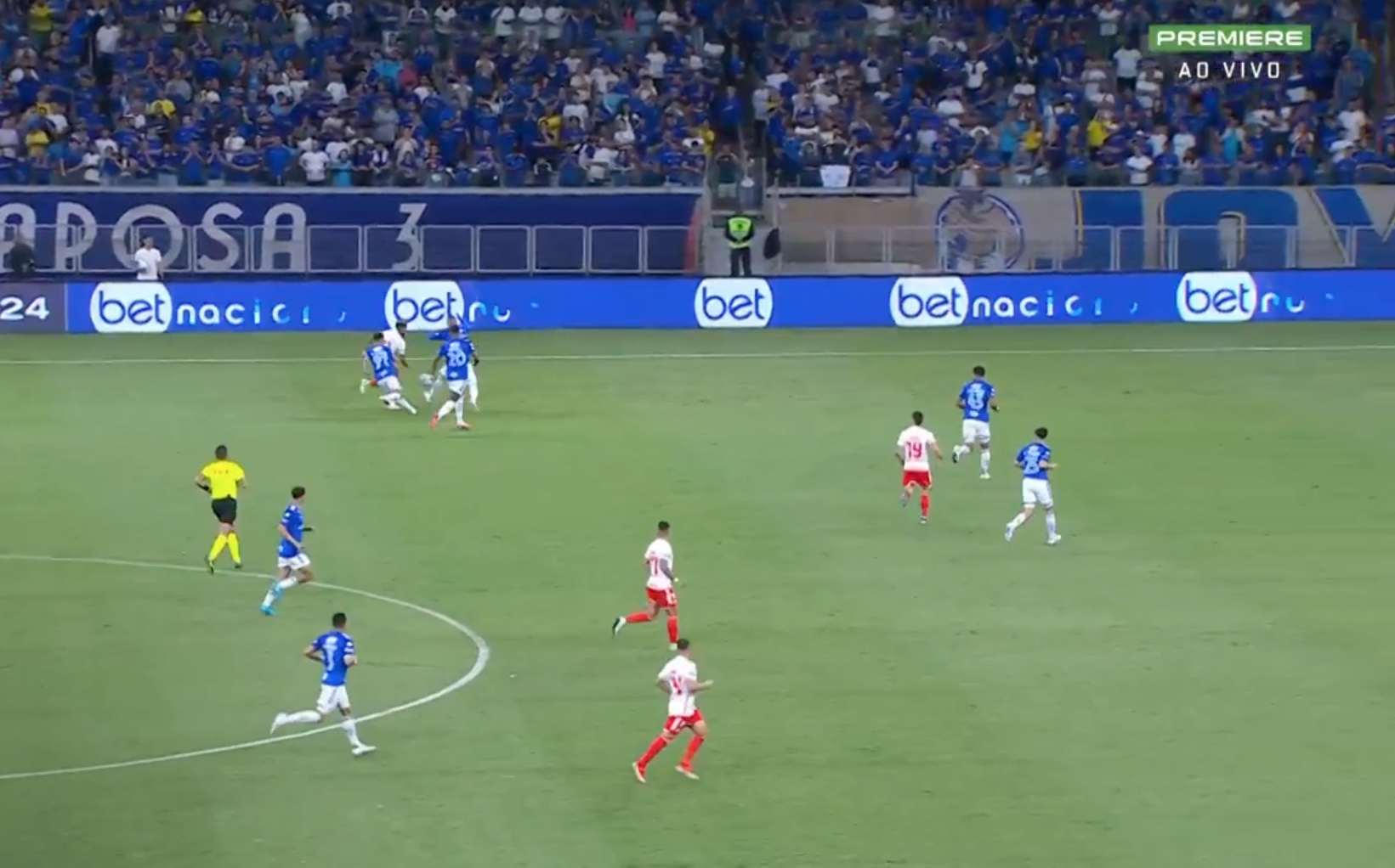 Cruzeiro perde pênalti, e Inter arranca empate pelo Brasileirão