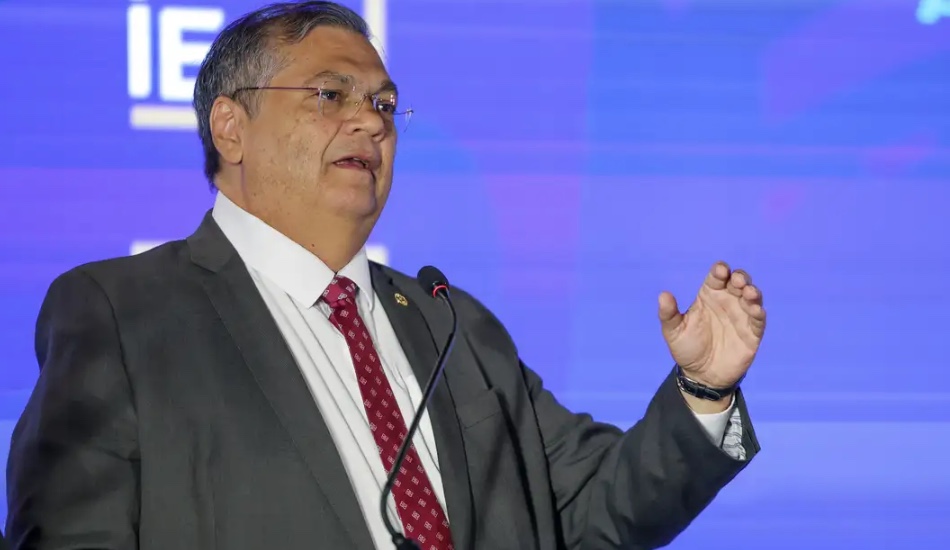 STF forma maioria para manter X suspenso em julgamento sobre decisão de Moraes