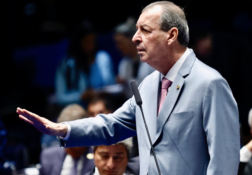 No Senado, Omar Aziz pede suspensão de apostas online até regulamentação