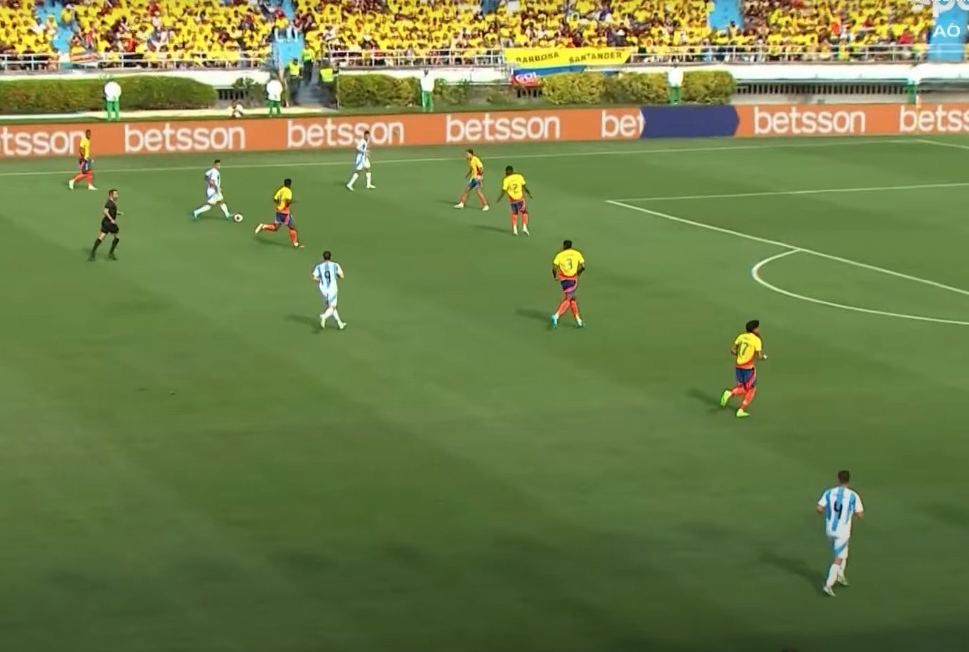 Colômbia vence Argentina e pode ser vice-líder nas Eliminatórias