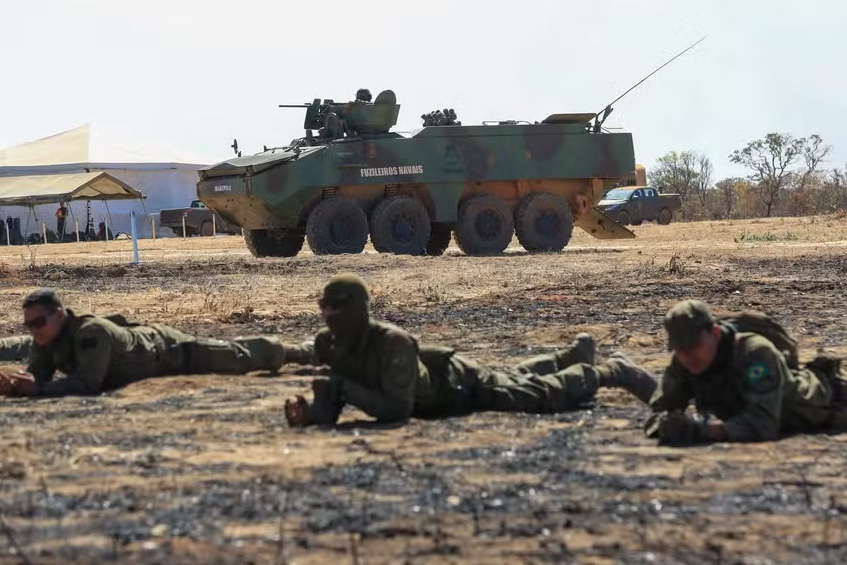 Forças Armadas unem tropas da China e dos EUA para exercício em Goiás