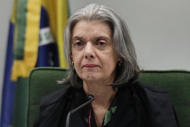 Cármen Lúcia anuncia observatório sobre violência política contra mulheres