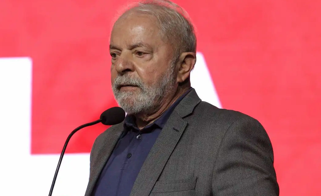 Lula propõe restringir horário de clubes de tiro próximos a escolas, mas parlamentares rejeitam acordo