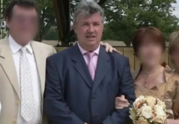 Era um vício, diz homem que dopava ex-mulher para ser estuprada na França