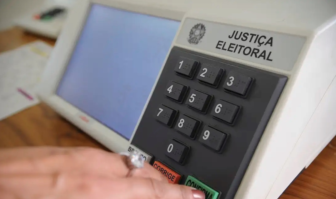 TSE desmente boato sobre uso do voto como prova de vida para aposentados