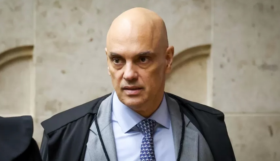 Rede social X, antigo Twitter, volta a funcionar na rede do STF