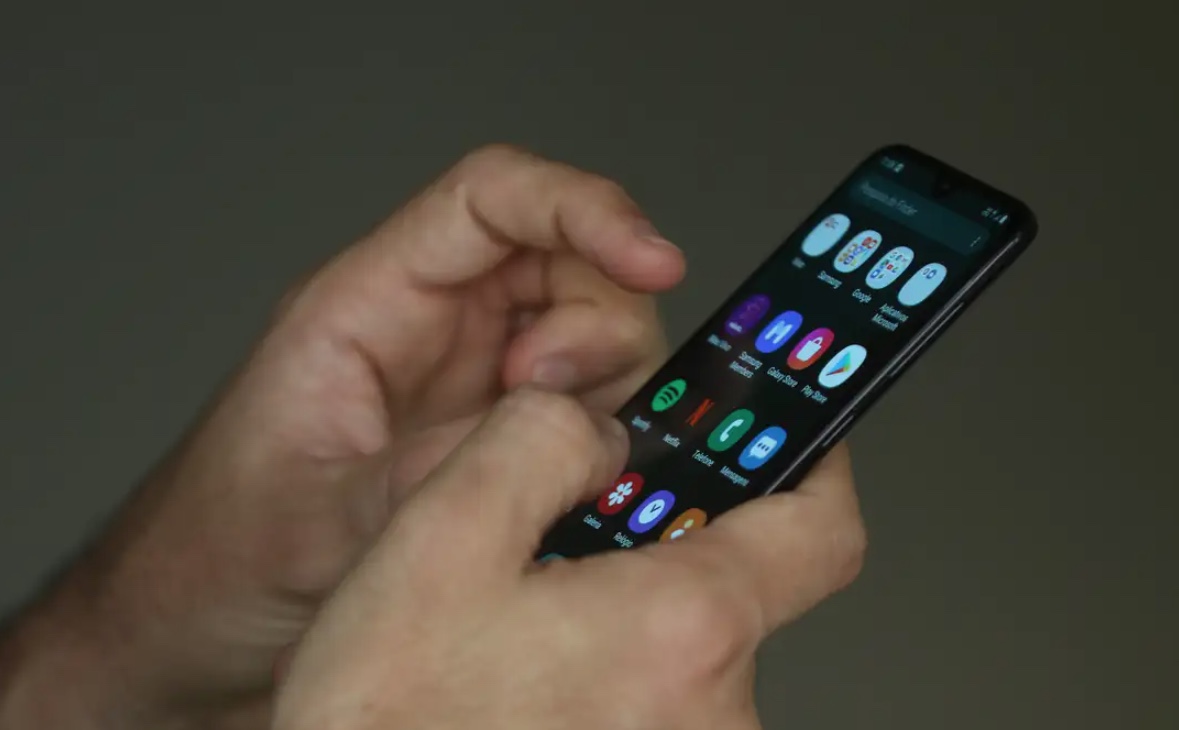 Anatel determina medidas de combate a fraudes e golpes telefônicos