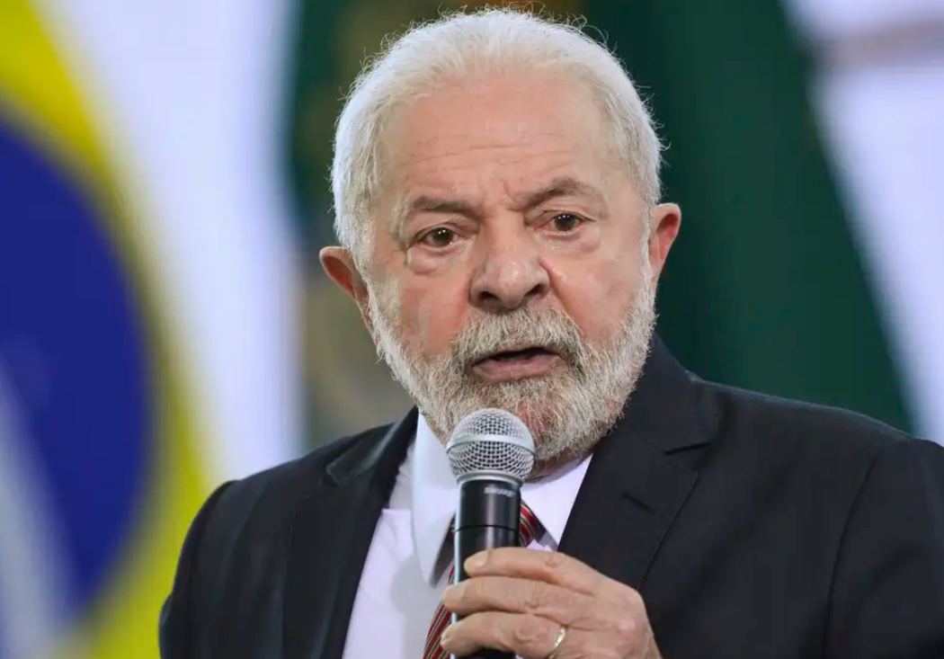 Lula defende regulação de jogos de azar no Brasil: 'Pessoas estão se endividando em apostas'