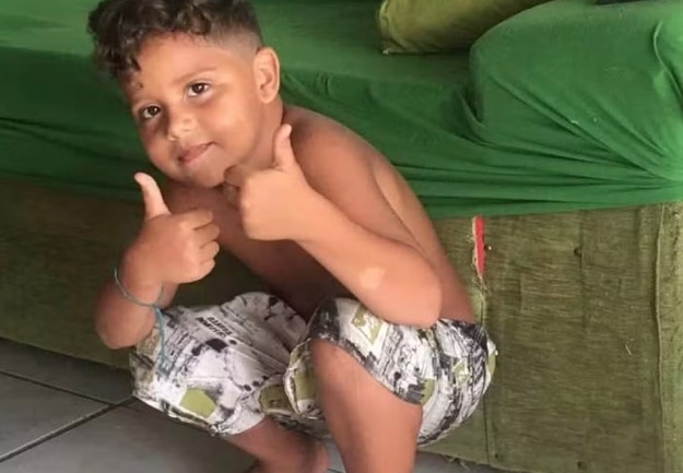 Menino de 10 anos é eletrocutado em academia
