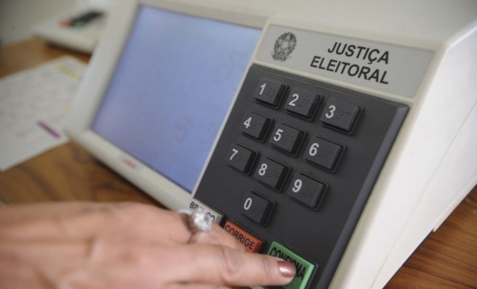 Candidatos eleitos no Amazonas têm candidaturas pendentes na Justiça