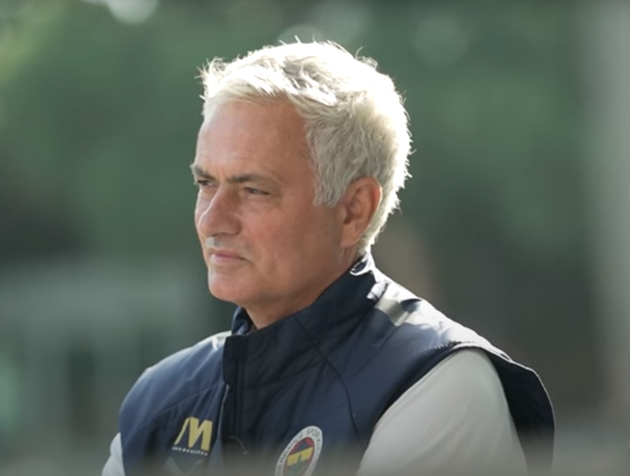 Mourinho quer título da Premier League caso Manchester City seja punido