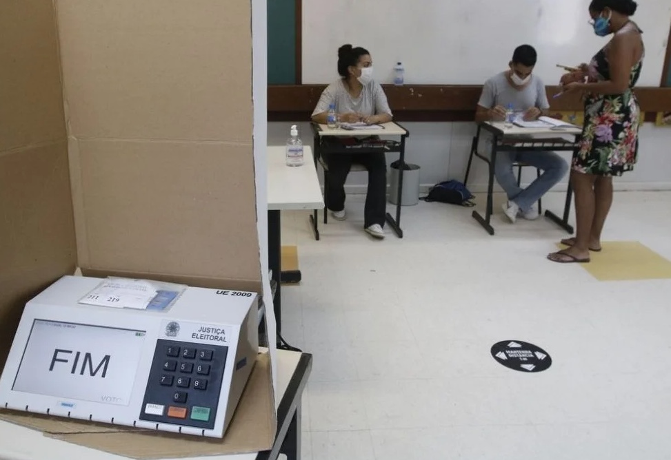 Número de eleitor que não votou no 2º turno em Manaus supera a do 1º turno