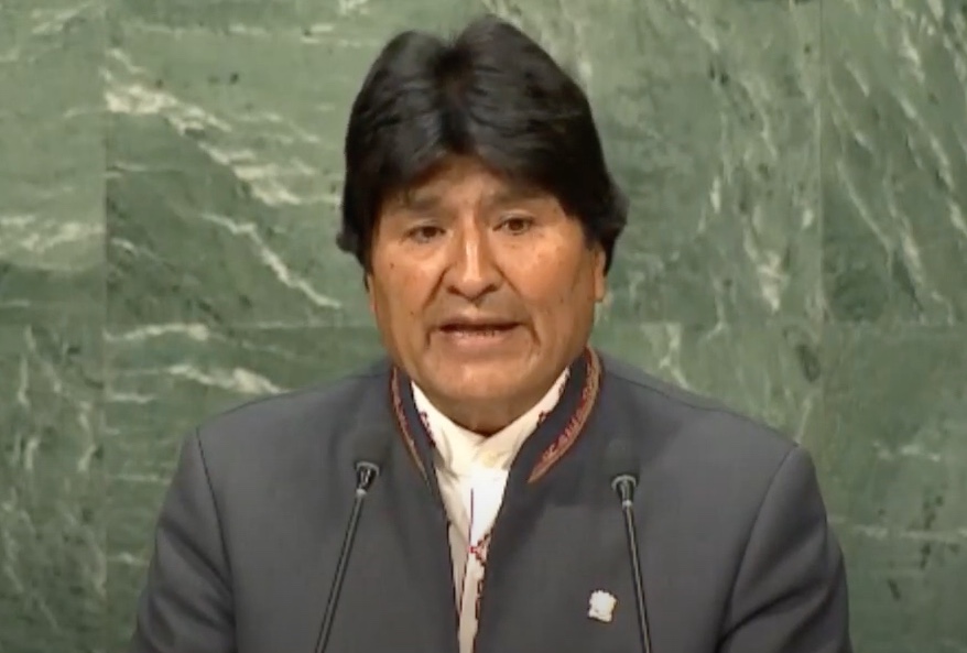 Evo disparou contra policiais e armou teatro em suposto ataque, diz governo da Bolívia