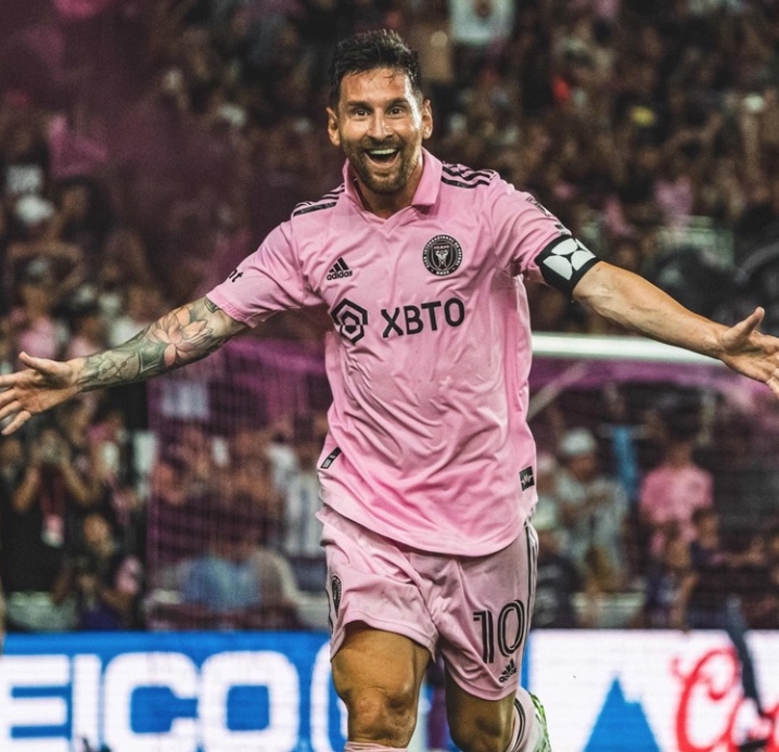 Messi descarta carreira de técnico: "um dia de cada vez"