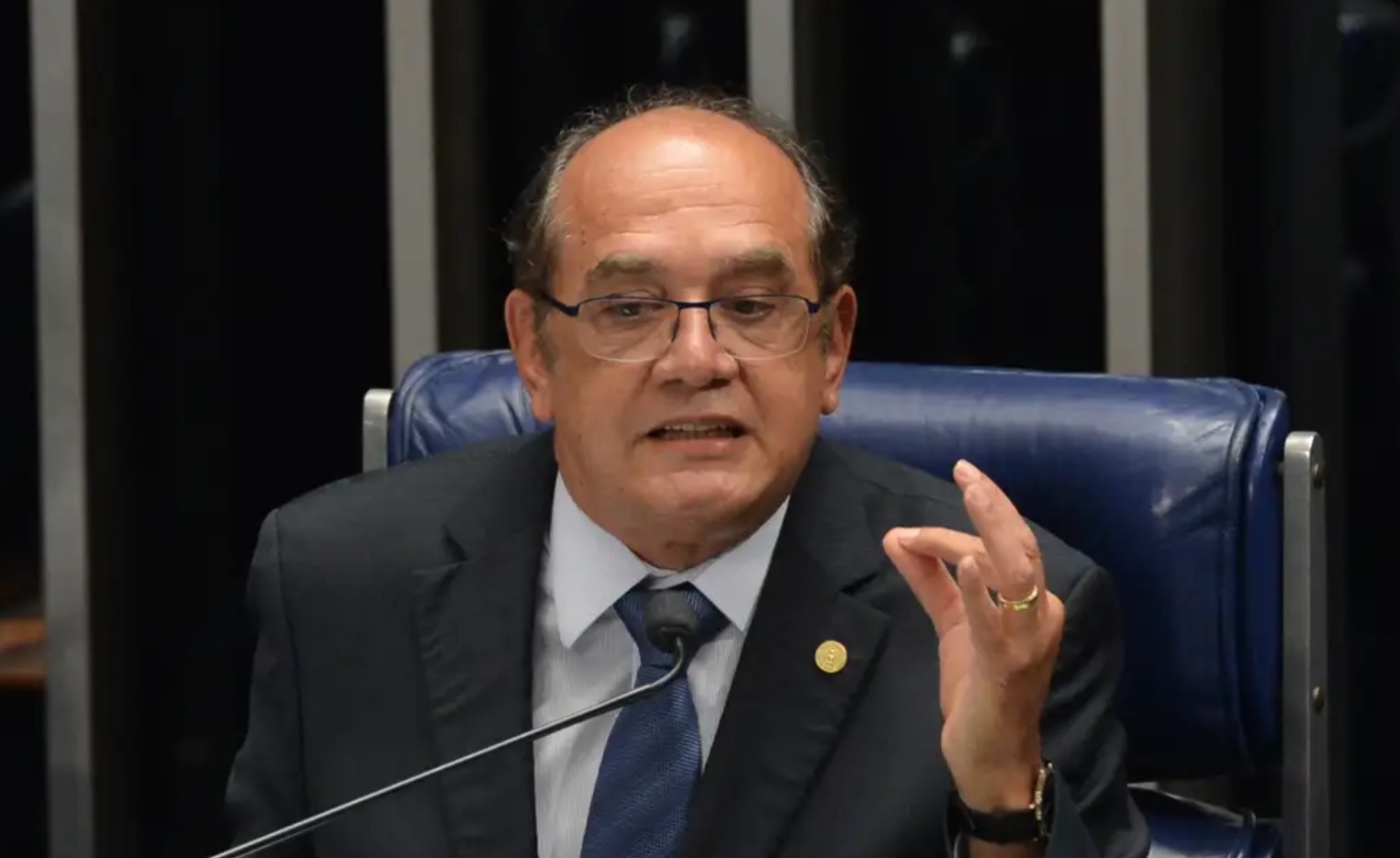Gilmar vota para reduzir pena de Collor em processo que pode levar ex-presidente à prisão