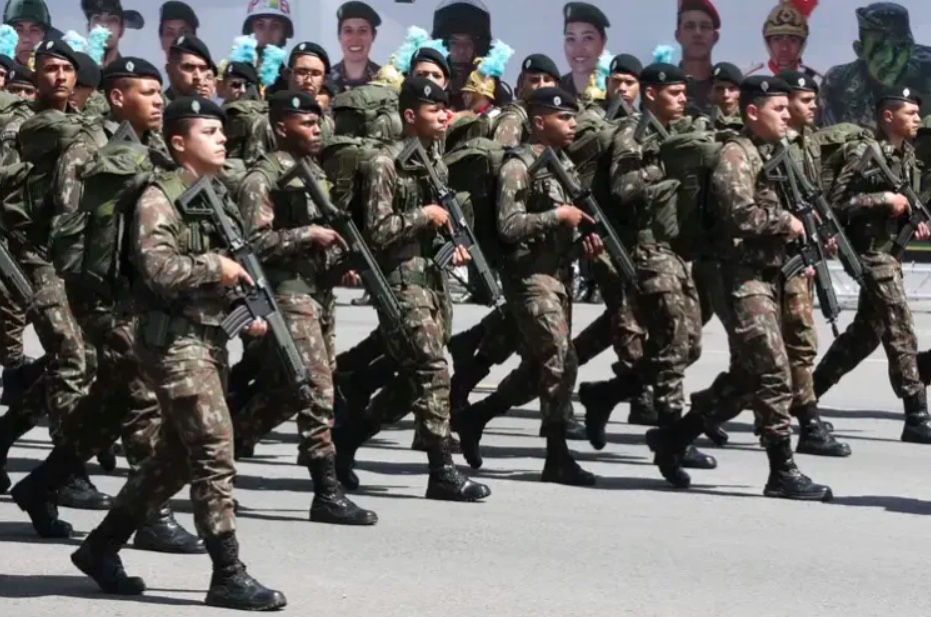 Exército indicia coronéis sob suspeita de elaboração de carta golpista pró-Bolsonaro