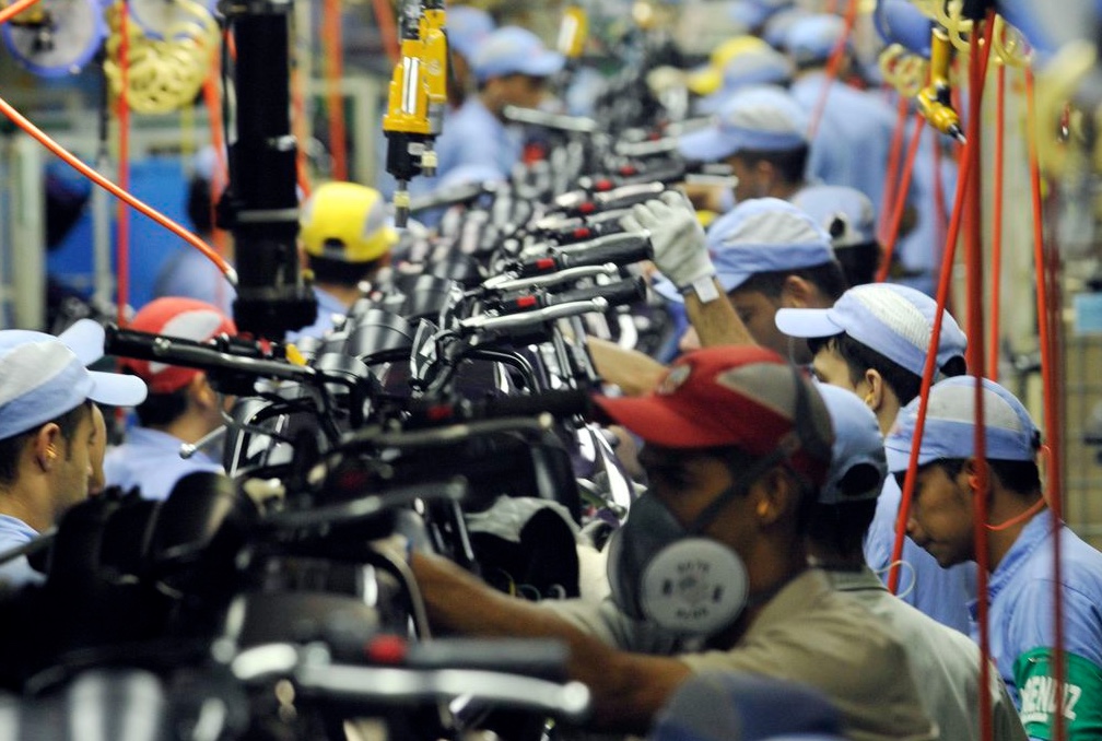 Carga de trabalho no Brasil é maior que no Japão, na Coreia do Sul e nos Estados Unidos