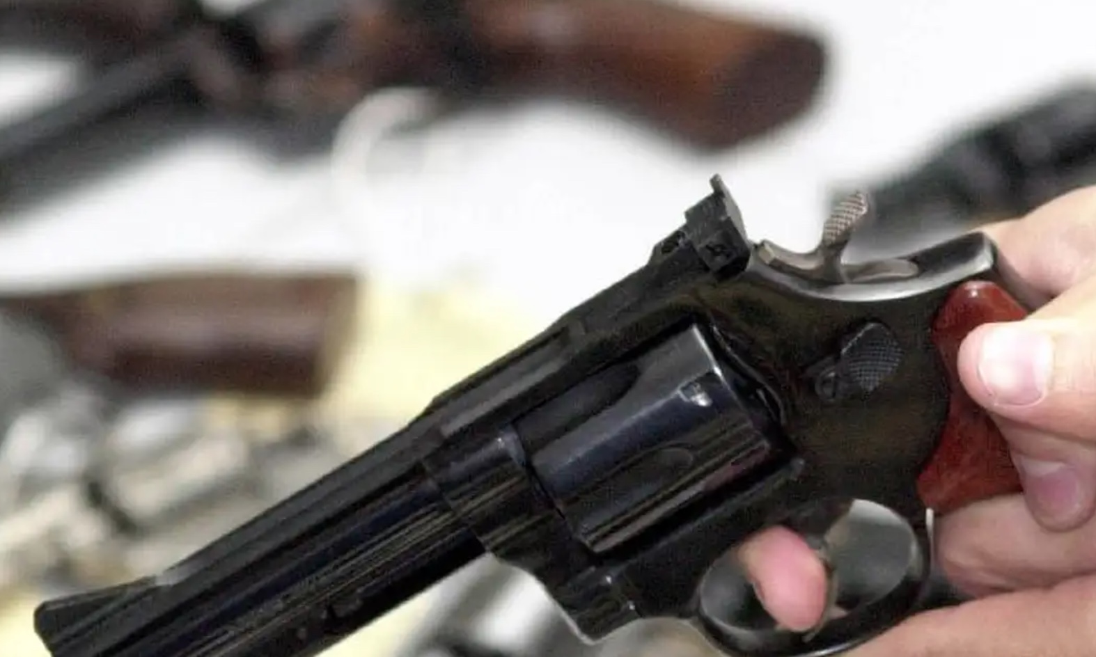 Armas e munições são incluídas no 'Imposto do Pecado' da reforma tributária