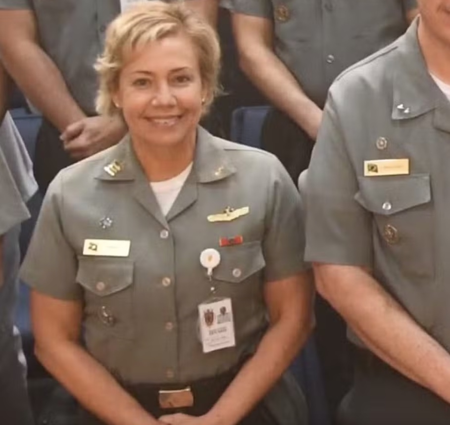 Médica da Marinha que foi baleada morre após passar por cirurgia