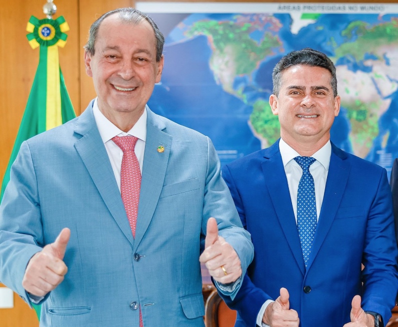 David Almeida elogia atuação de Omar Aziz na defesa da ZFM no Senado 