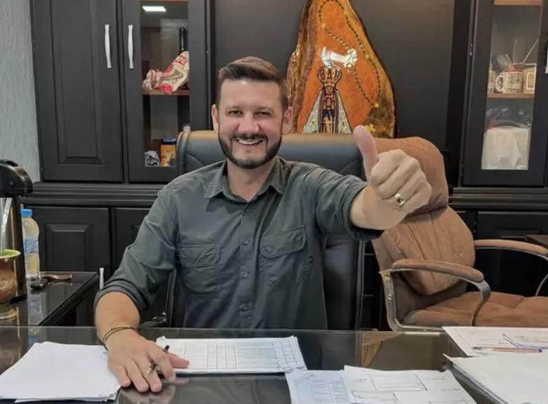 Prefeito de MT é acusado de comprar votos de indígenas com frango