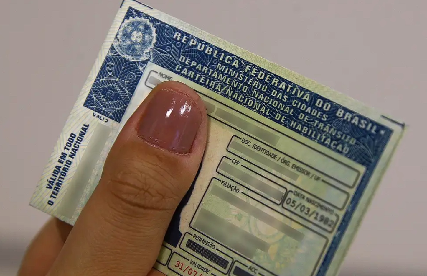 Comissão do Senado aprova custeio da CNH para pessoas de baixa renda