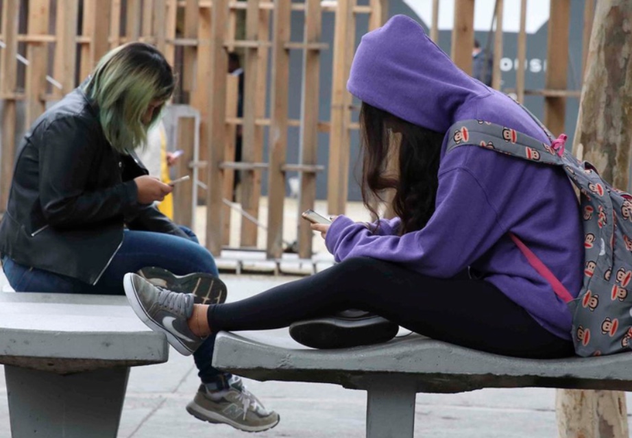 Senado aprova proibição de celulares nas escolas em todo o Brasil