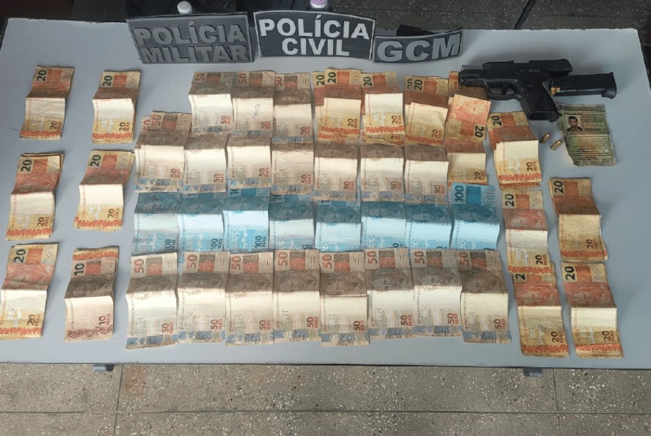 Dupla é presa por arquitetar roubo de R$ 3 mil no Amazonas