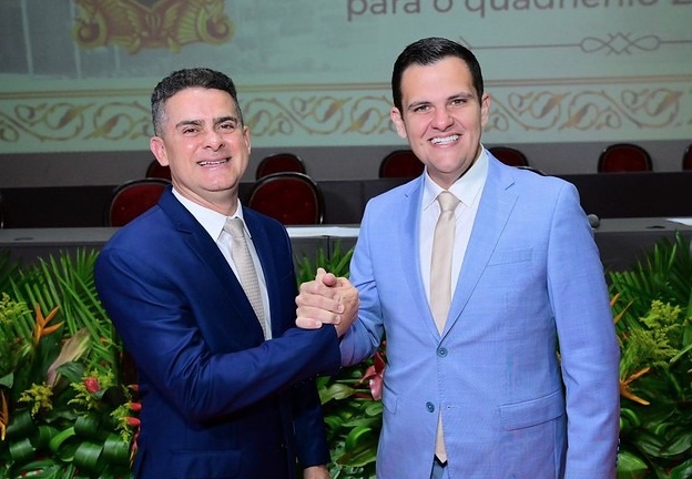 Renato Junior assume Prefeitura de Manaus durante recesso de David Almeida