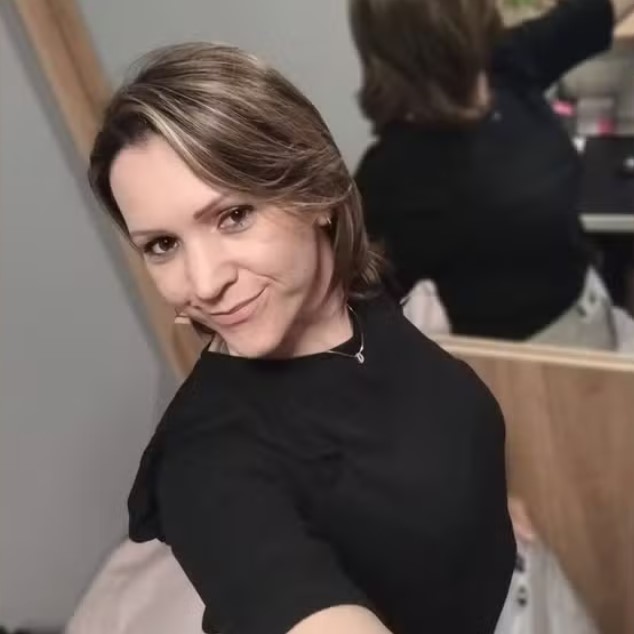 Suspeita de envenenar bolo é presa; 3 pessoas da mesma família morreram