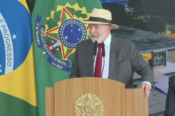 Presidente Lula sanciona 1ª lei da reforma tributária com vetos