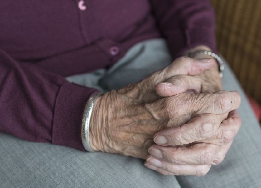 Abrigo de idosos no Amazonas é investigado por denúncias de maus-tratos