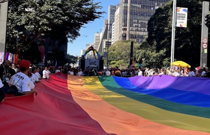 Tailândia faz megacasamento LGBTQIA+ após aprovação de lei de união homoafetiva