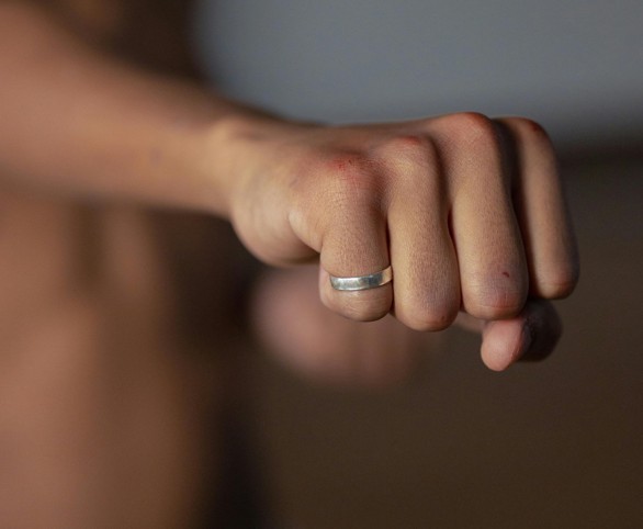 'Avô postiço' é preso no Iranduba por estuprar criança de seis anos 