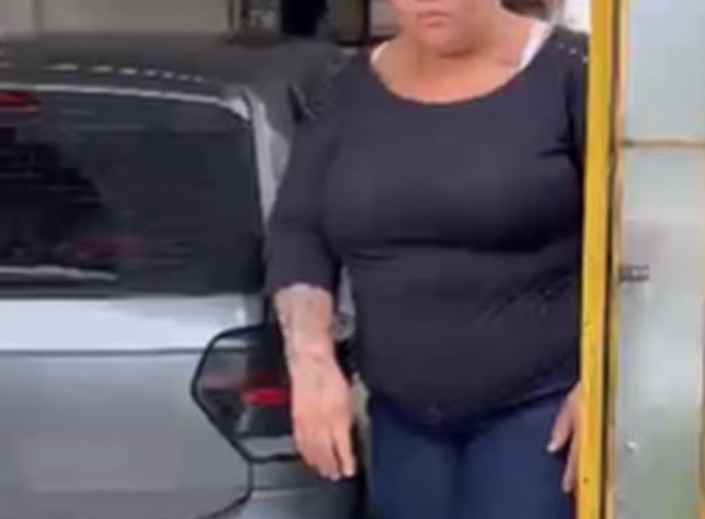 Mulher é suspeita de matar cunhado ao acreditar que ele abusou de enteada