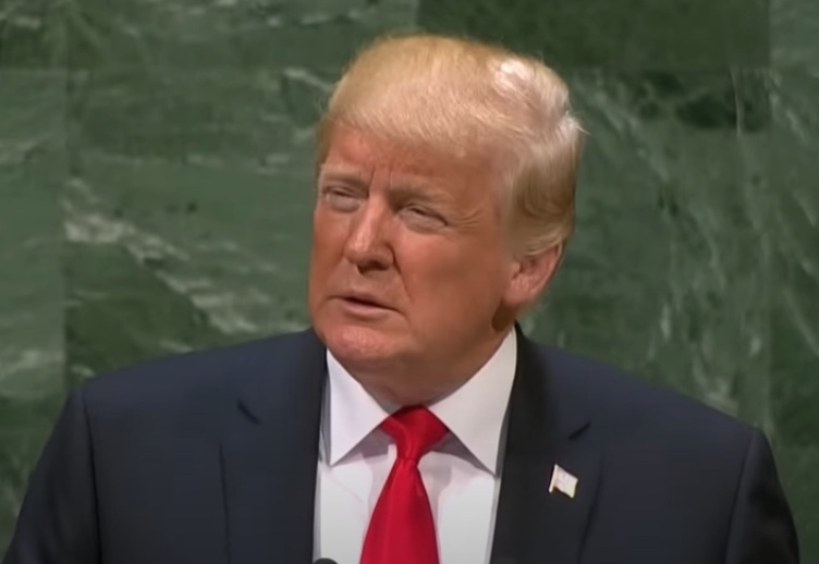 Trump confirma para amanhã tarifas sobre produtos do México e do Canadá