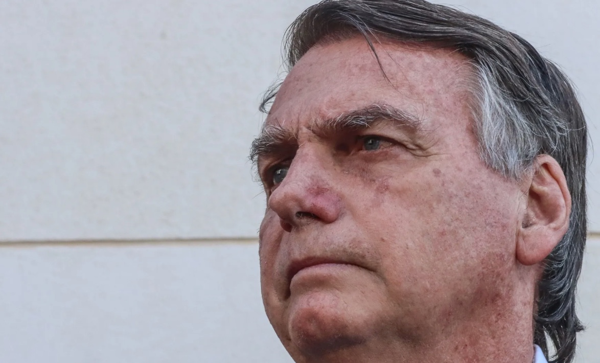 Bolsonaro tem conta do X hackeada, mas recuperação é rápida