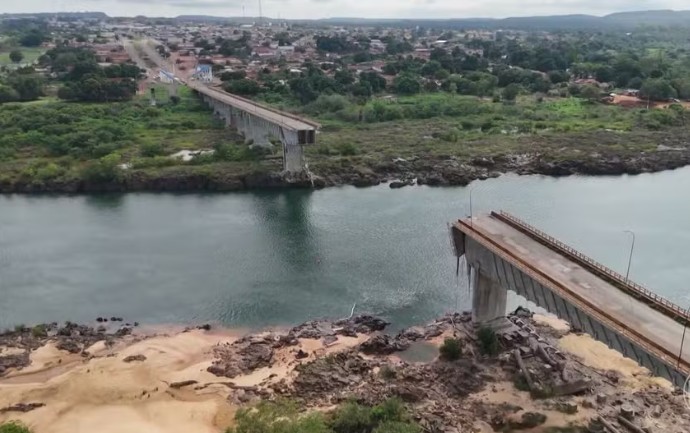 Restos de ponte que desabou em Estreito serão implodidos hoje 