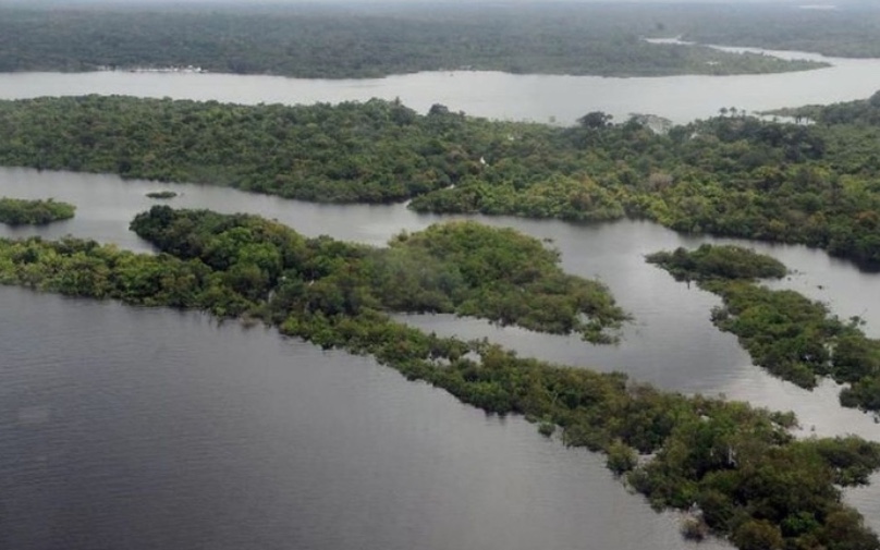 Lula diz a Alcolumbre que governo dará licença para petróleo na Foz do Amazonas