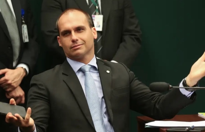 Eduardo Bolsonaro faz périplo nos EUA por sanções a Moraes