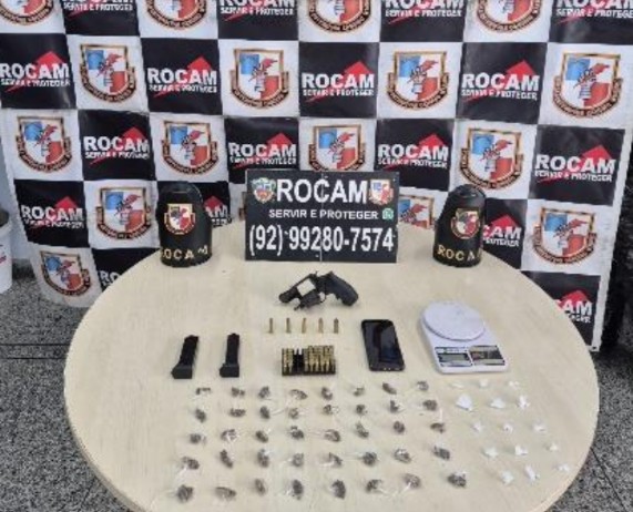 Homem com ficha extensa na polícia é preso com pistola e drogas no Tarumã
