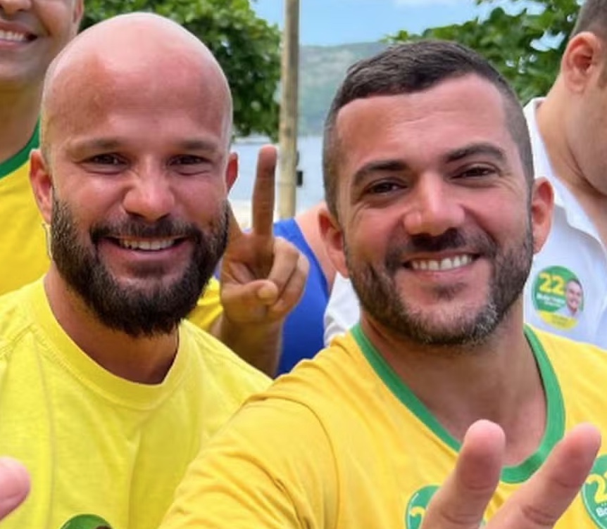 Deputado do PL dá soco em assessor na saída de camarote na Sapucaí